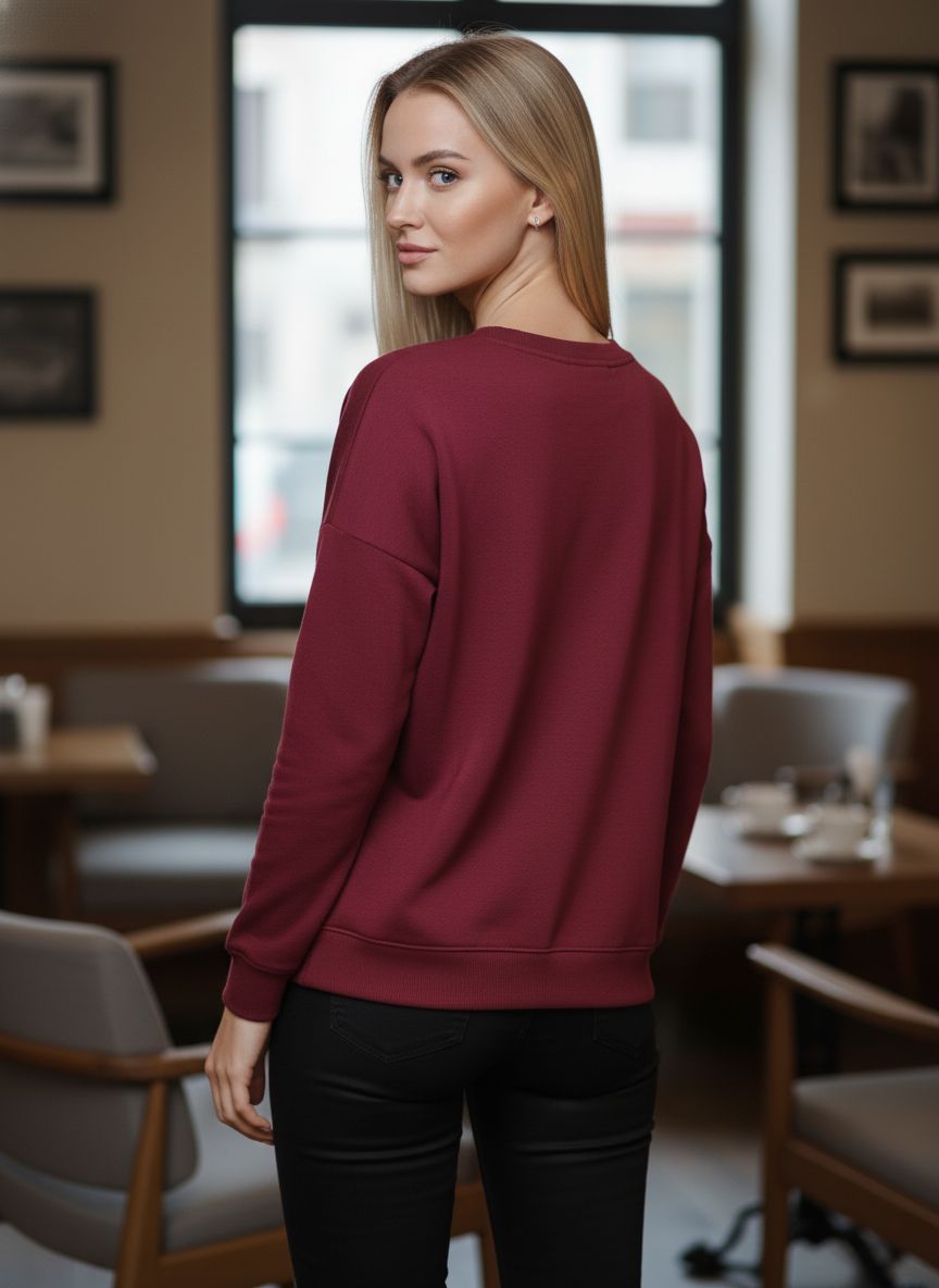 Premium Maroon Crewneck – Modern & Cozy Women’s Style